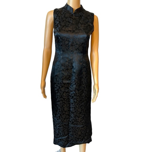 Black Hand Made Mandarin Collar Dress - Picture 2 of 7